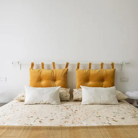 Joivy Uptown Flats With Balcony, Good Connection To Centre Appartamento Milano