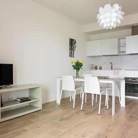 Appartamento Joivy Uptown Flats With Balcony, Good Connection To Centre