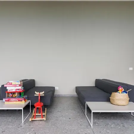 Joivy Uptown Flats With Balcony, Good Connection To Centre Milán
